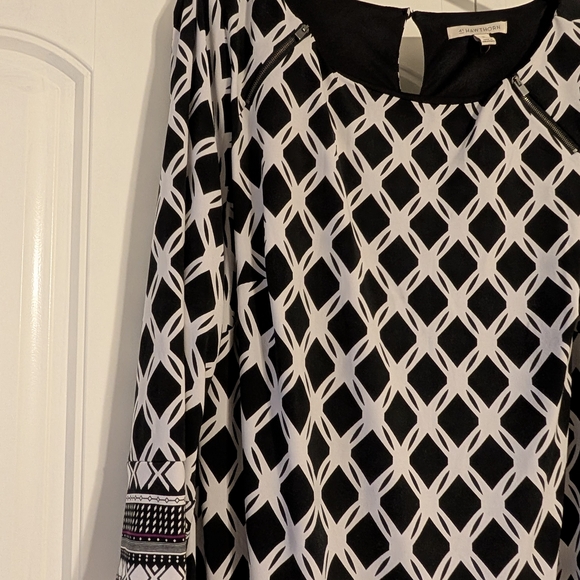 41 Hawthorn Black and White Patterned Dress - Picture 3 of 5